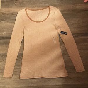 Old Navy tee
